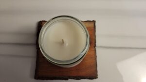 Dragon's Blood Soy Candle – Earthy, Woodsy & Vanilla Scent | SoapyFluffs
